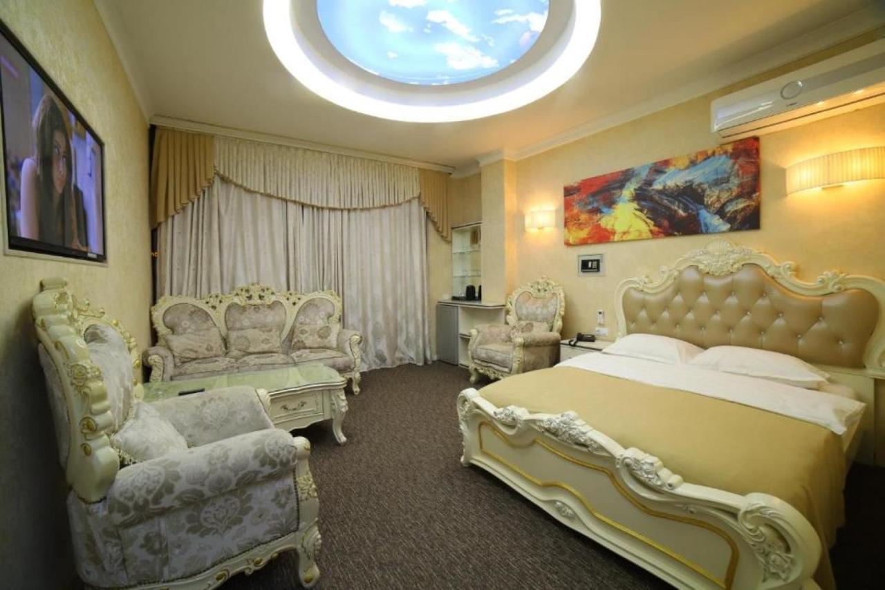 Agava Tbilisi Hotel Buitenkant foto