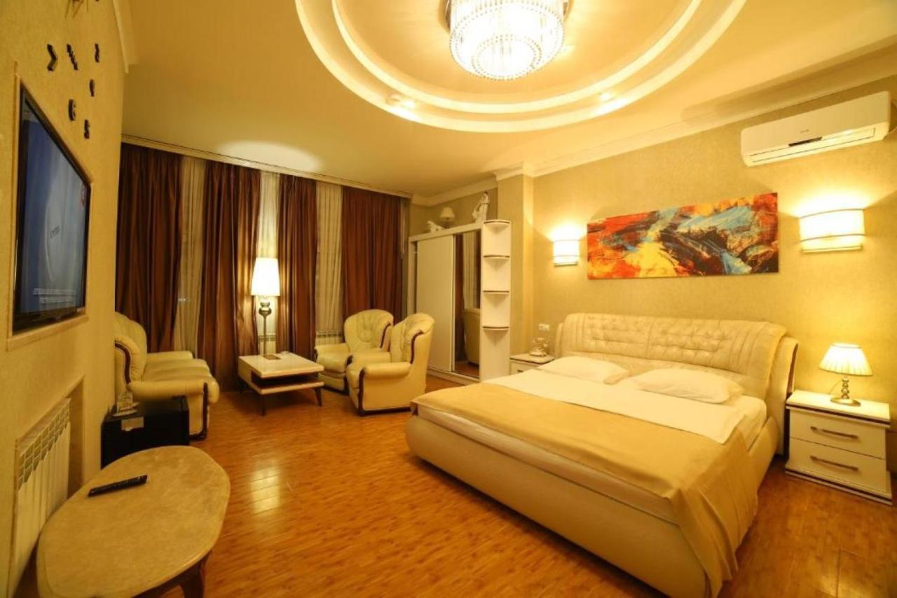 Agava Tbilisi Hotel Buitenkant foto